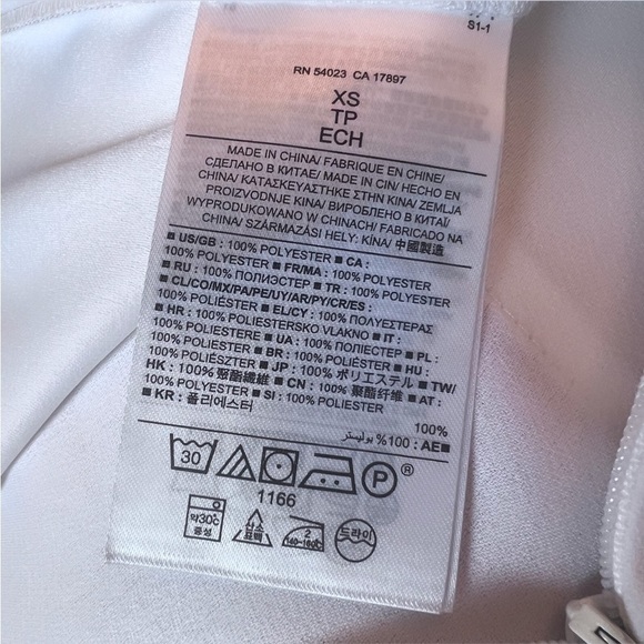 NWT BANANA REPUBLIC White Sleeveless One Shoulder Top Blouse Size XS - Picture 11 of 11